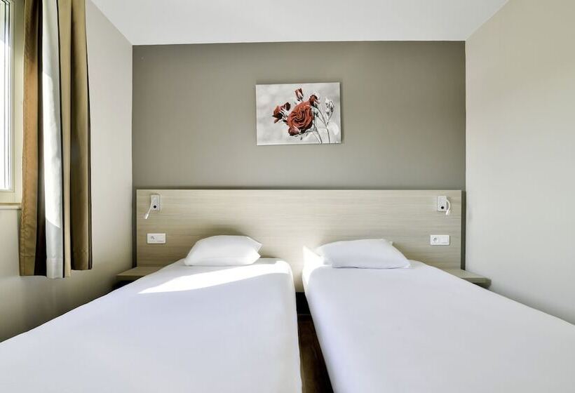 Номер Стандарт, B&b Hotel Bollène