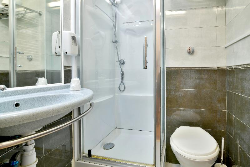 Номер Стандарт Трехместный, B&b Hotel Bollène