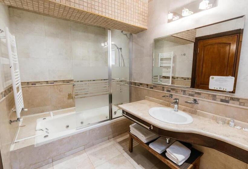 اتاق سوپریور, Chalten Suites
