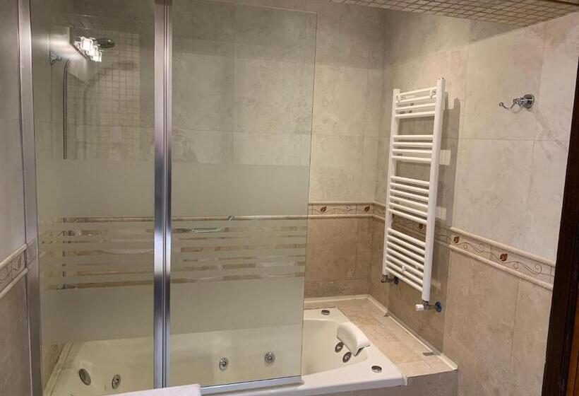 اتاق سوپریور, Chalten Suites
