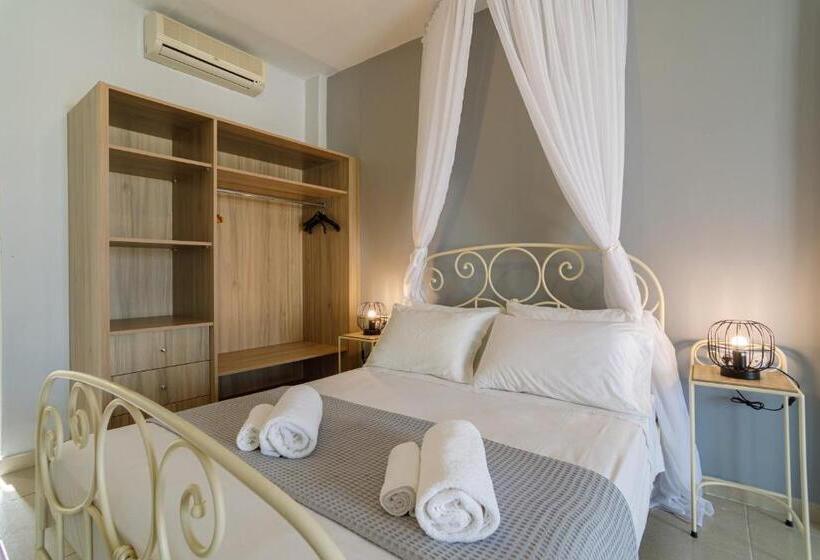 Quarto Superior Vista Mar, Hermes