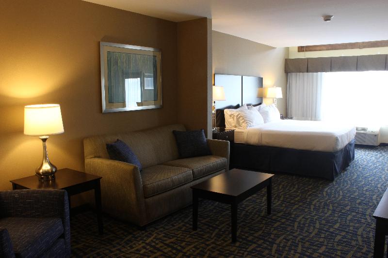 Люкс Кровать Кинг, Holiday Inn Express & Suites Lebanon, An Ihg