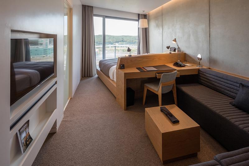 Deluxe Room Mountain View, Nest Hotel Incheon