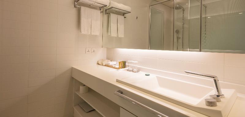 اتاق استاندارد با چشم‌انداز دریا, Nest Hotel Incheon