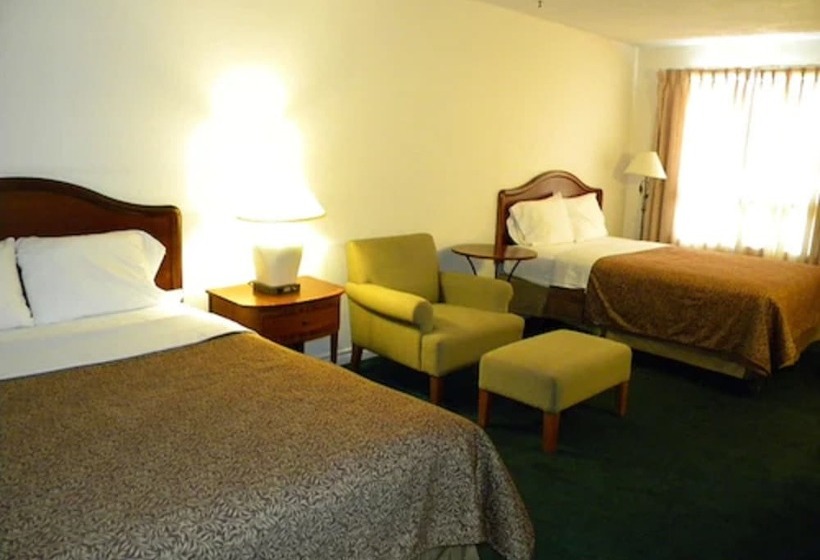 ２ダブルベッドのスタンダードルーム, Fairway Inn By The Falls
