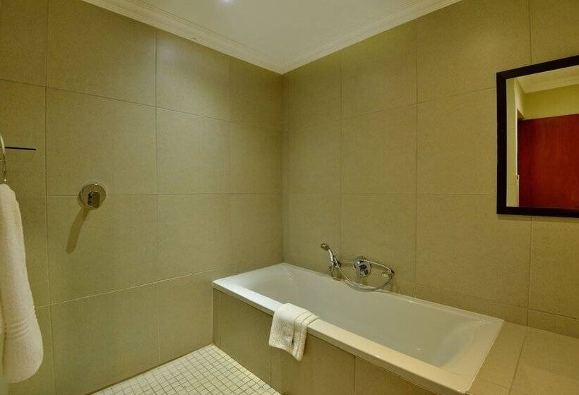 خانه 1 خوابه, Dunkeld Country & Equestrian Estate
