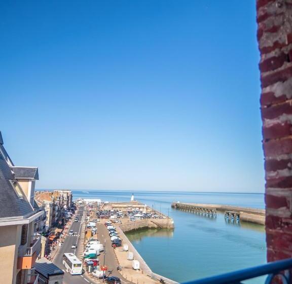 Номер Стандарт Вид на Море, De Calais