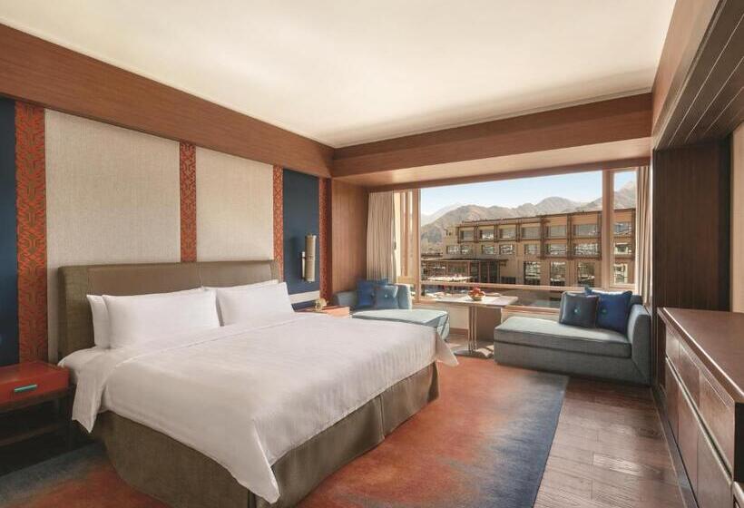 Номер Deluxe, Shangrila Lhasa