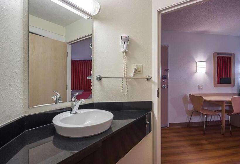 标准间, Motel 6whitby, On  Toronto East