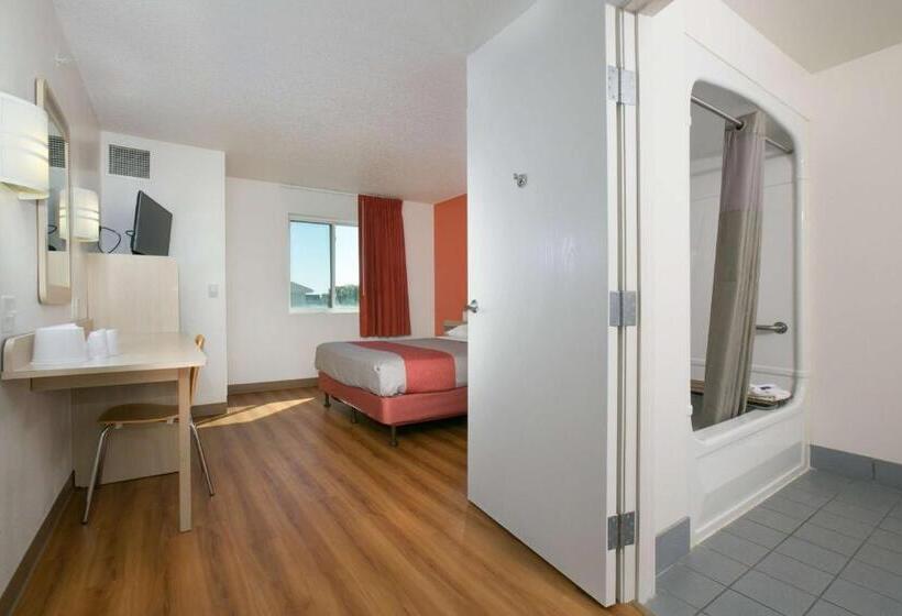 Номер Стандарт Адаптированный для Инвалидов, Motel 6brooklyn Center, Mn  Minneapolis
