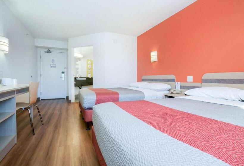 Четырехместный Номер Стандарт, Motel 6brooklyn Center, Mn  Minneapolis