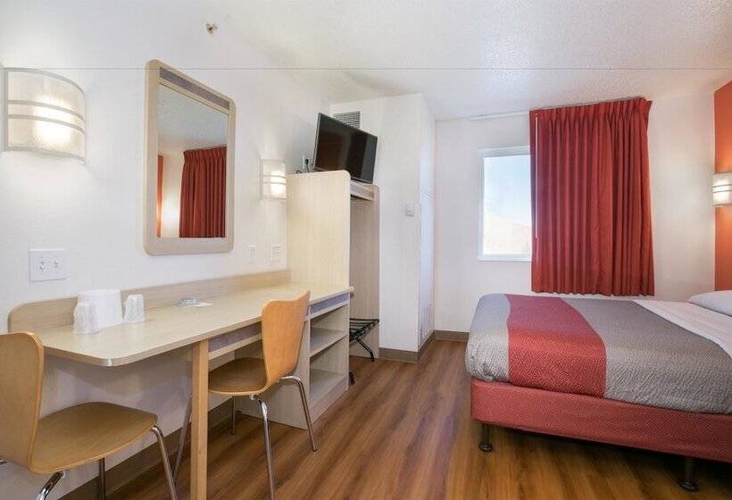 Номер Deluxe, Motel 6brooklyn Center, Mn  Minneapolis