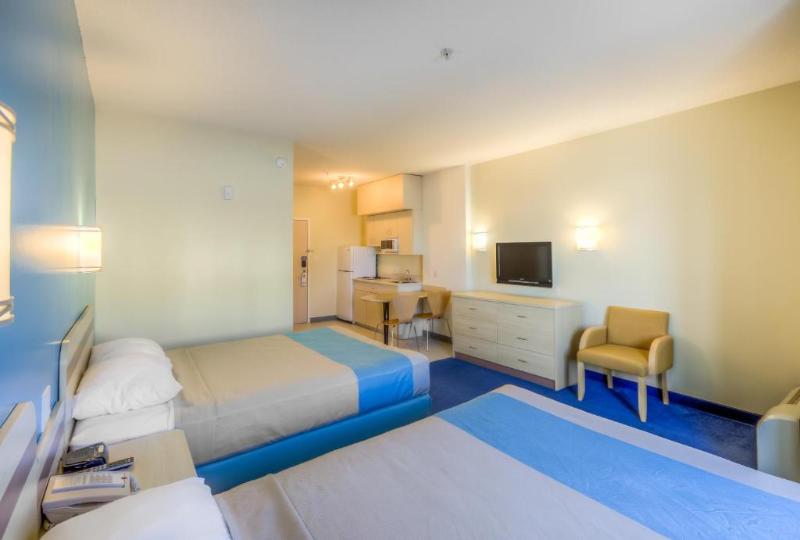 デラックスルーム, Motel 6estevan, Sk