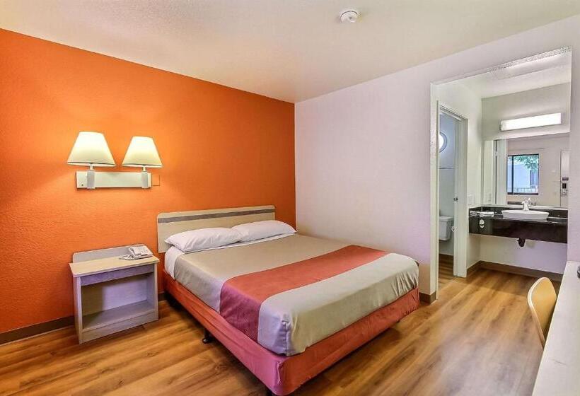 חדר סטנדרט מותאם לאדם עם מוגבלויות, Motel 6fremont, Ca  North