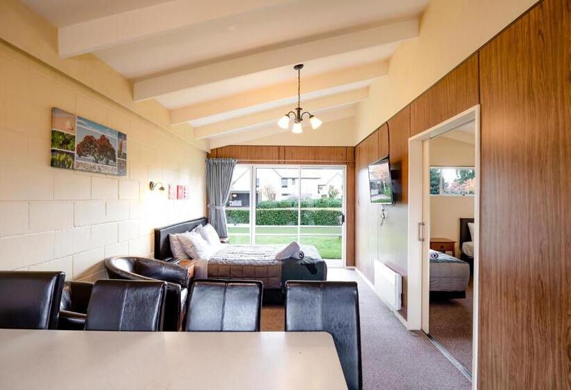 Семейные Апартаменты, Alpine View Motel