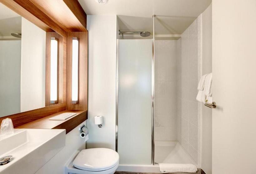 Номер Superior, Campanile La Roche Sur Yon Centre Gare
