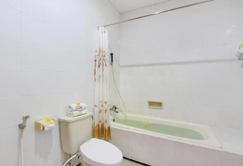 Номер Deluxe, Puri Naga Beachfront Cottages