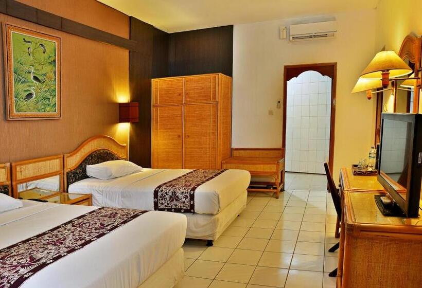 Номер Стандарт Смежный, Puri Naga Beachfront Cottages