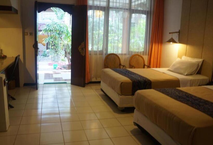 Номер Deluxe, Puri Naga Beachfront Cottages