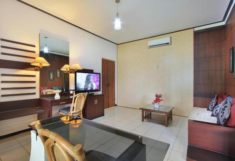 Family Suite, Puri Naga Beachfront Cottages