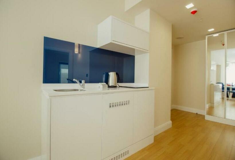استودیوی استاندارد با چشم‌انداز دریا, Apartments Orbi City Sea View