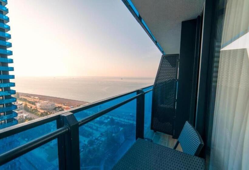 استودیوی استاندارد با چشم‌انداز دریا, Apartments Orbi City Sea View