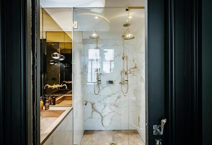 اتاق لوکس, Boutique Hotel The Noblemen