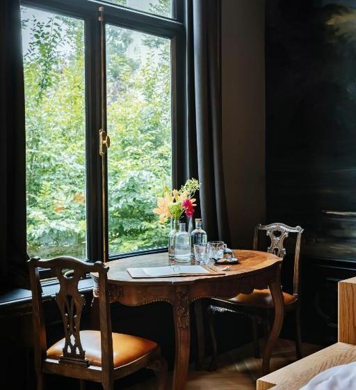 اتاق استاندارد با چشم‌انداز باغ, Boutique Hotel The Noblemen