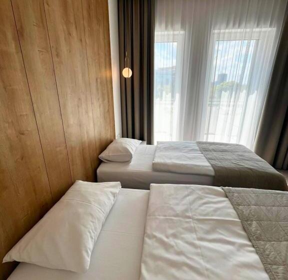 Номер Стандарт, & Restauracja Nad Sandelą