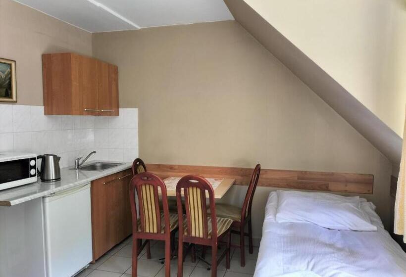 اتاق استاندارد چهار تخته, Gościniec U Zawierki