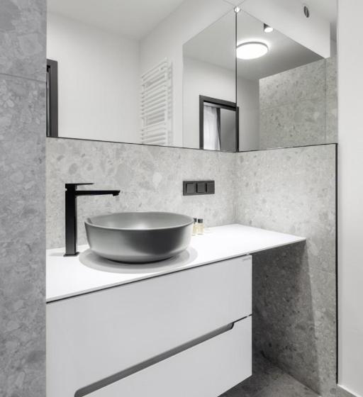 דירת חדר סופריור, Apartamenty L11, Limanowskiego