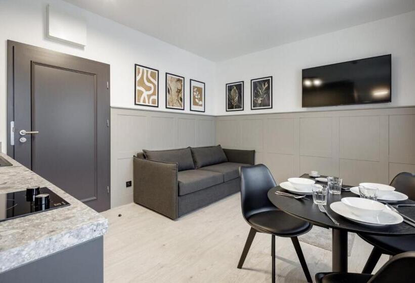 דירת שני חדרים, Apartamenty L11, Limanowskiego