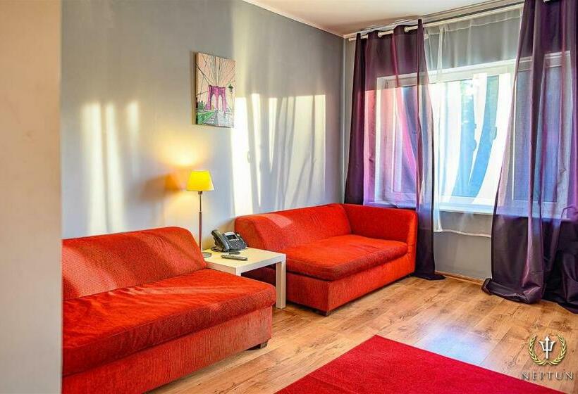 Quarto Familiar, Neptun ψ Resort