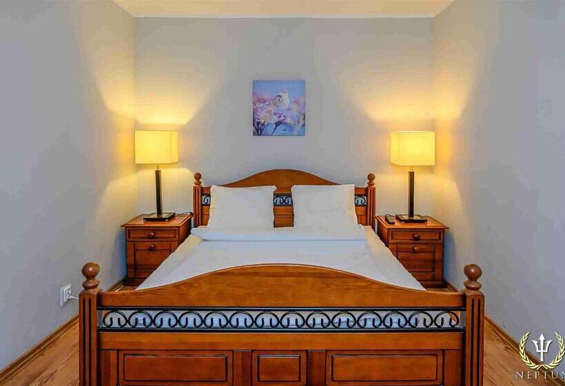 Quarto Familiar, Neptun ψ Resort