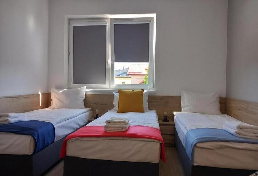 Номер Стандарт Трехместный, Jura Hotel Osiek