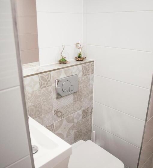 سوئیت با وان آب گرم, Underground Jacuzzi Rooms