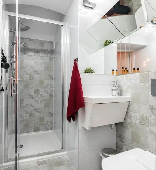 سوئیت با وان آب گرم, Underground Jacuzzi Rooms