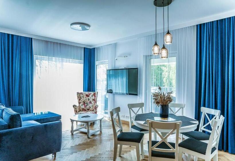 1 Bedroom Apartment Lake View, Nautica Resort