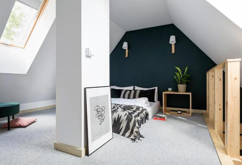 اتاق استاندارد چهارنفره با بالکن, Dom Góry Las   Kameralny Pensjonat W Centrum Karpacza Dla Gości Dorosłych Od 13 Roku życia, Catering