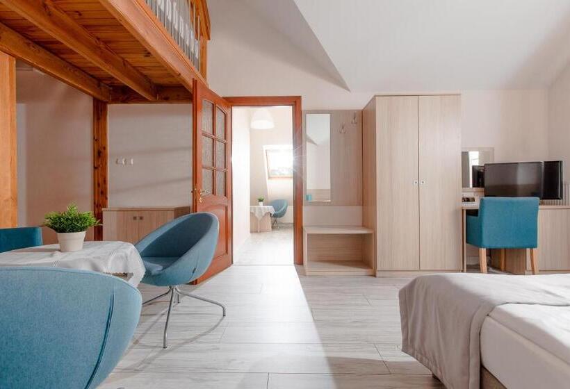 Апартаменты 1 Спальня, Ośrodek Kolonijno Wczasowy Mewa   Przy Plaży Z Basenem Z Podgrzewaną Wodą I Mini Spa