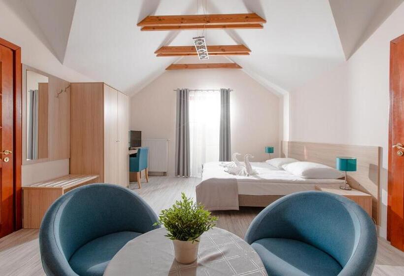 Апартаменты 1 Спальня, Ośrodek Kolonijno Wczasowy Mewa   Przy Plaży Z Basenem Z Podgrzewaną Wodą I Mini Spa