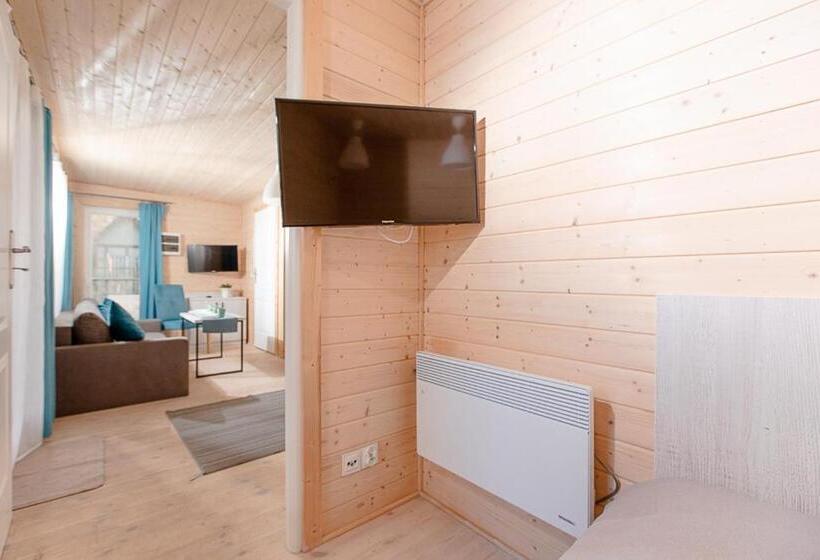 Шале 1 Спальня, Ośrodek Kolonijno Wczasowy Mewa   Przy Plaży Z Basenem Z Podgrzewaną Wodą I Mini Spa