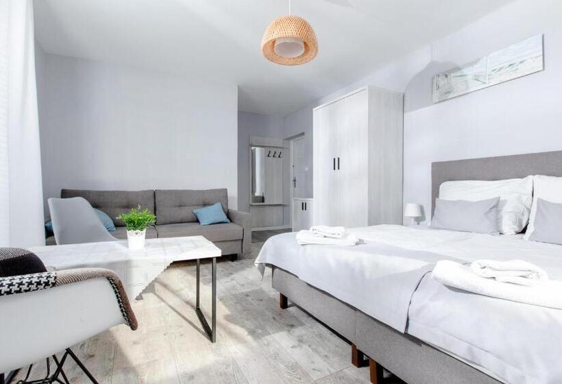 Семейный Номер, Ośrodek Kolonijno Wczasowy Mewa   Przy Plaży Z Basenem Z Podgrzewaną Wodą I Mini Spa