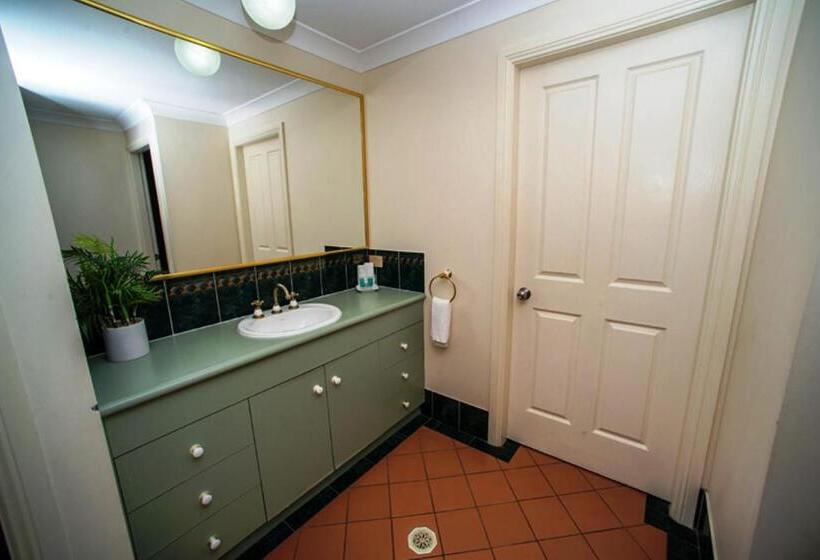 Апартаменты 2 Спальни, Beaches Serviced Apartments