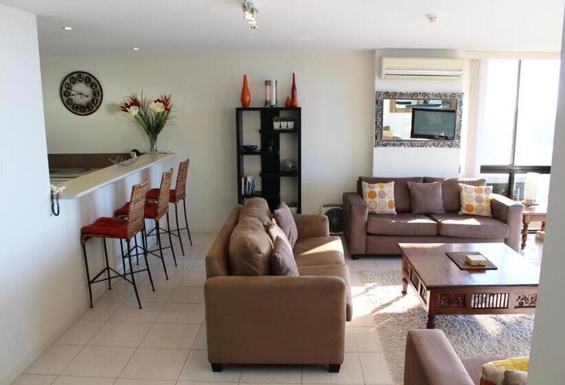 آپارتمان 3 خوابه با چشم‌انداز دریا, Pacific Towers Beach Resort