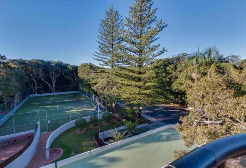 2 Bedroom Apartment Garden View, Pacific Towers Beach Resort