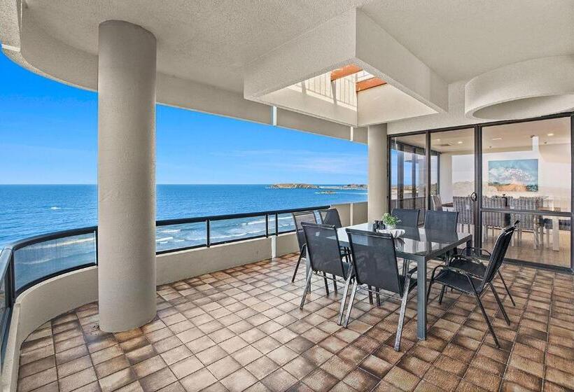 1 Bedroom Penthouse Apartment, Pacific Towers Beach Resort