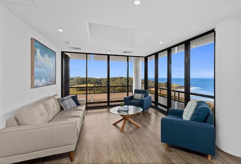 1 Bedroom Penthouse Apartment, Pacific Towers Beach Resort