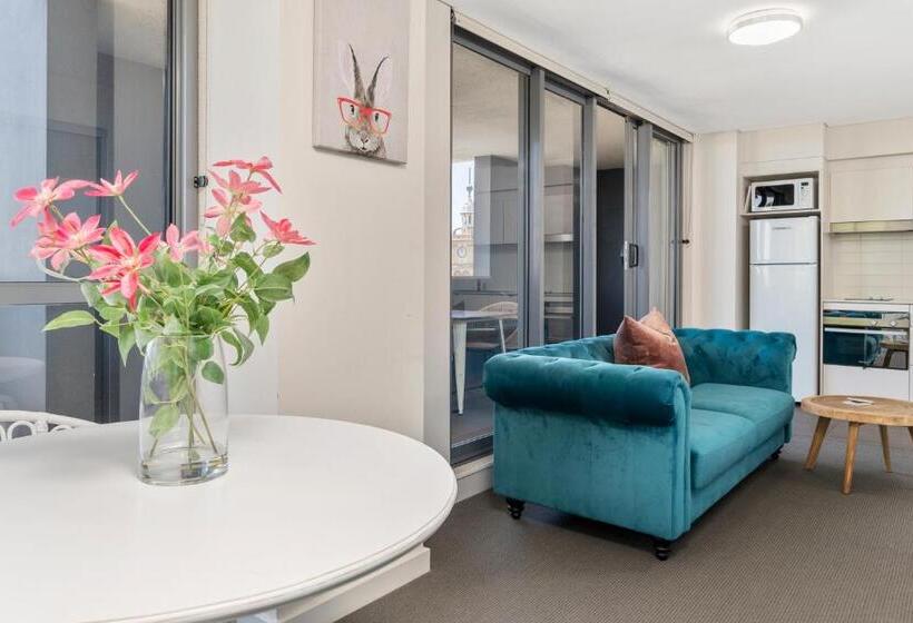 1 Schlafzimmer Apartment mit Blick, Terminus Apartment Hotel, Ascend Hotel Collection