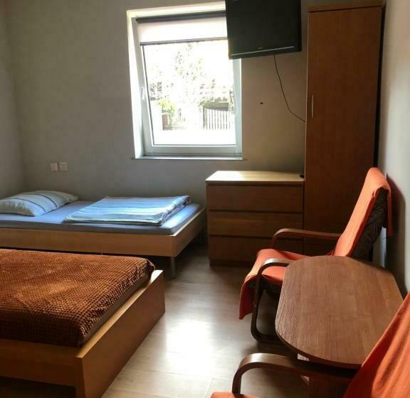 Номер Стандарт Трехместный, Tanie Pokoje Blisko Lotniska